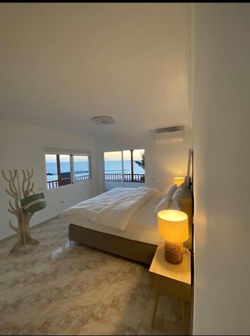 Villa Tranquila, Playa Del Duque アデヘ エクステリア 写真