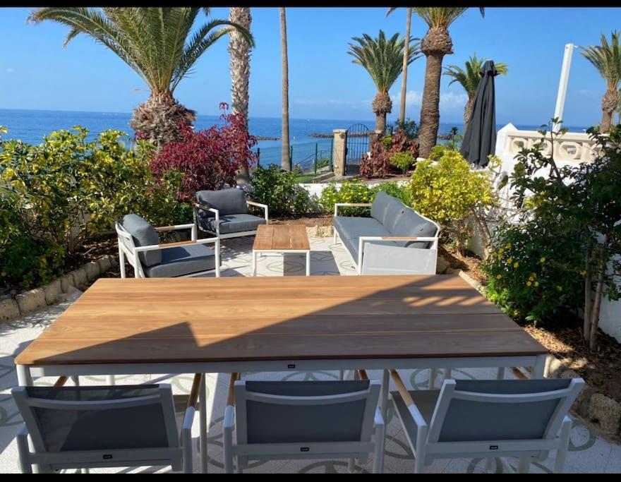 Villa Tranquila, Playa Del Duque アデヘ エクステリア 写真